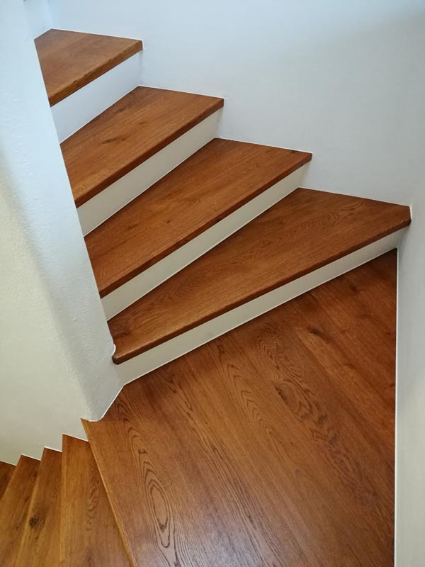Dubové schodiště 2
