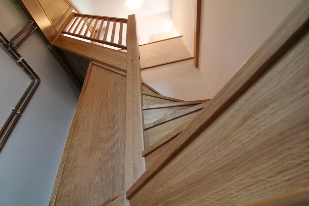 Dubové točené schodiště